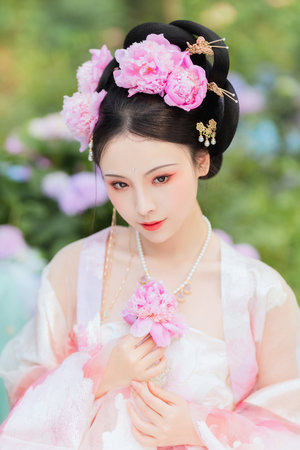 阿拉爱上海：上海，绽放着浪漫与激情